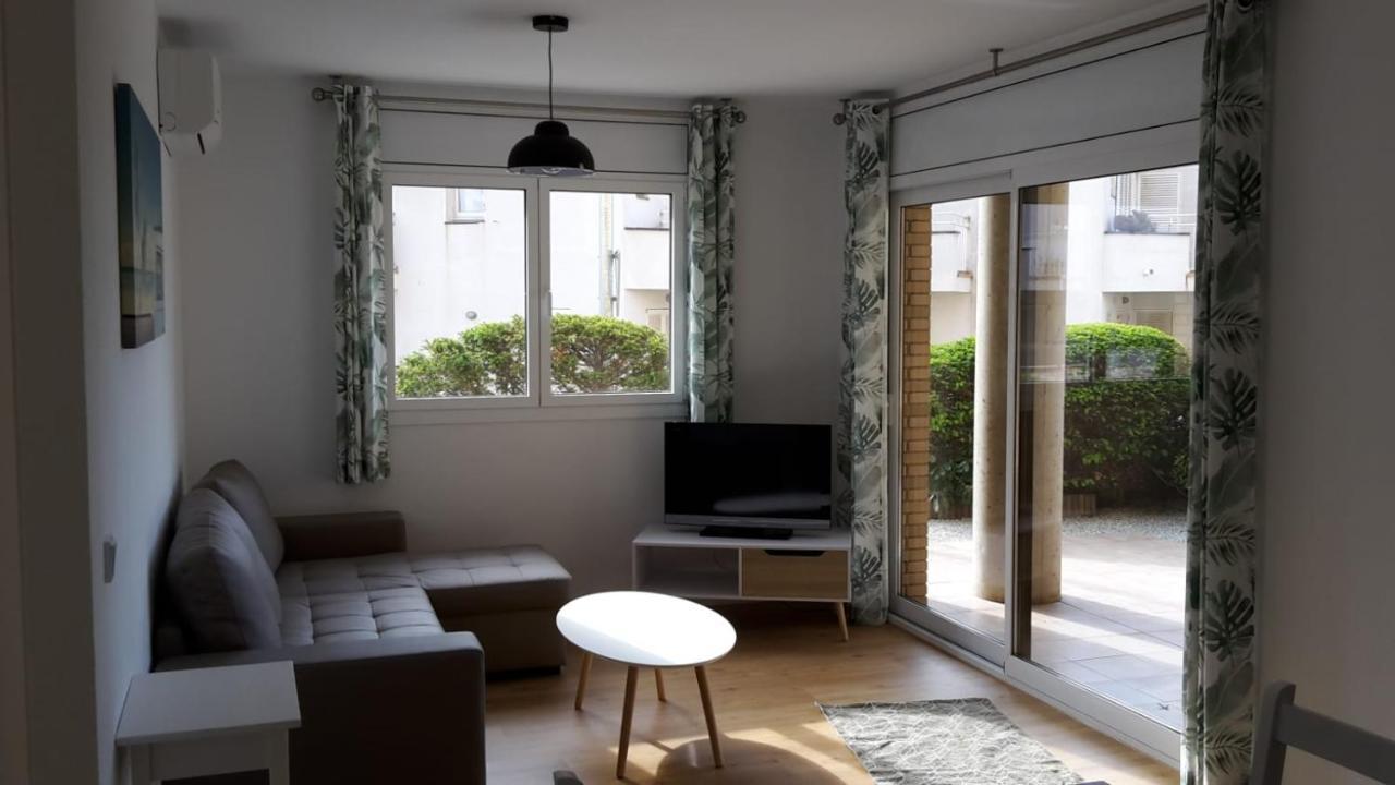 Apartment Davant Mar - Con Terraza A Pie De Playa Roses
